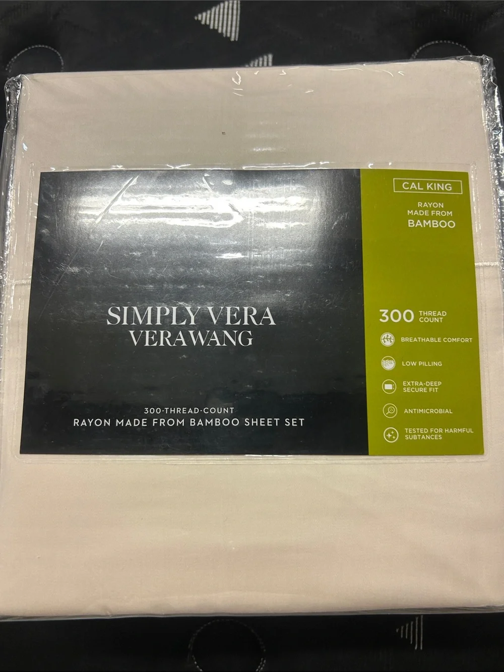 Simply Vera Vera Wang Cal King Sheet Set in Cream